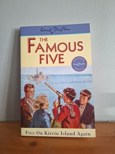 Famous Five Paperback Bundle