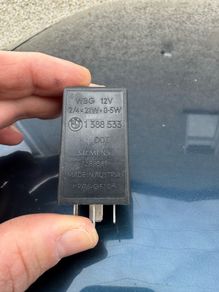 BMW E34 E36 hazard light relay