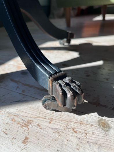 Victorian style round lamp side table