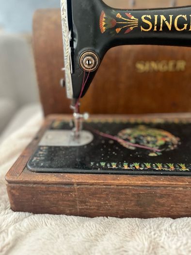 Antique singer sowing machine
