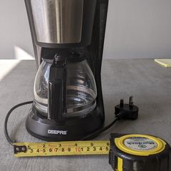 Small drip coffee machine