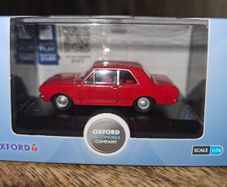 Oxford Diecast Ford Cortina Mk2 1.76 Scale