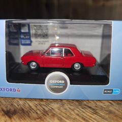 Oxford Diecast Ford Cortina Mk2 1.76 Scale