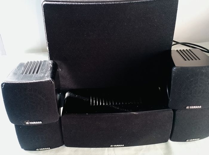 Yamaha subwoofer and speakers