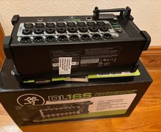 mackie DL 16s