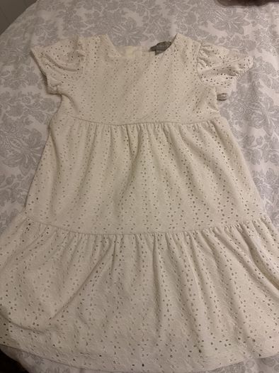 New with no tag cream dress girl size 24-36 months