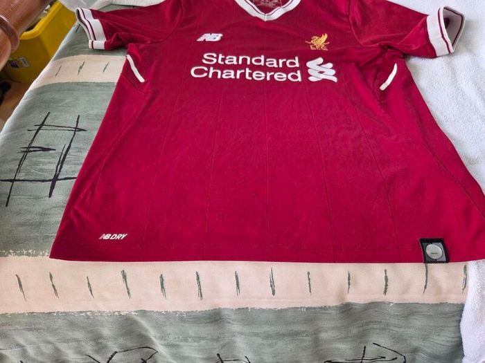 Liverpool Football Club Home Jersey 2017 to 2018 Childrens Large New Balance