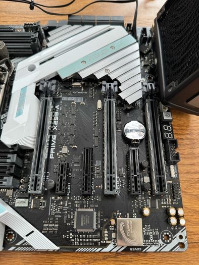Intel i7-7800X + ASUS PRIME X299-A Motherboard + Corsair H80i v2 AIO Combo