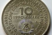 DDR East Germany 1990 10 Mark International Labour Day