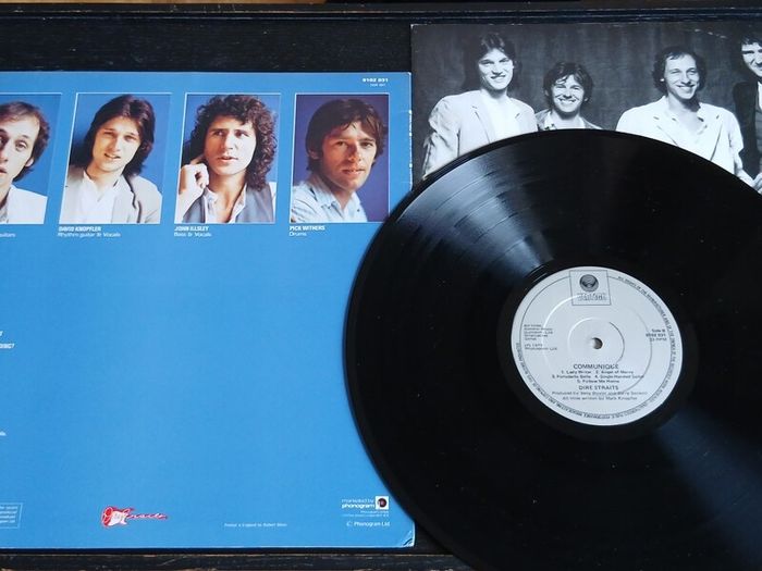 Dire Straits