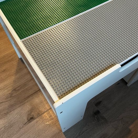 Lego Table