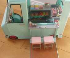 Ice cream truck