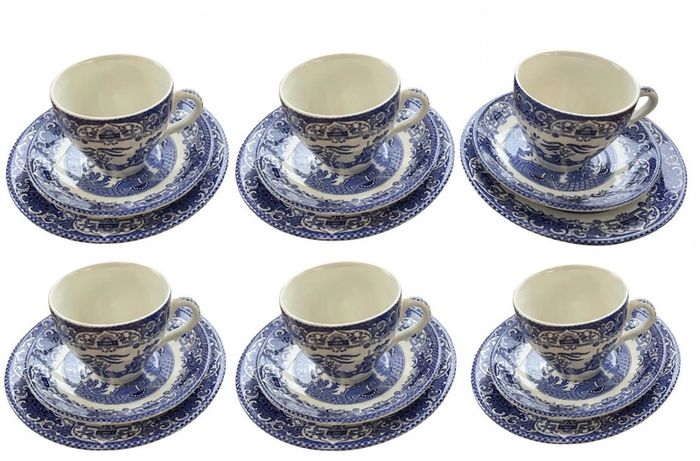 vintage blue willow