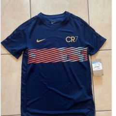 Nike small