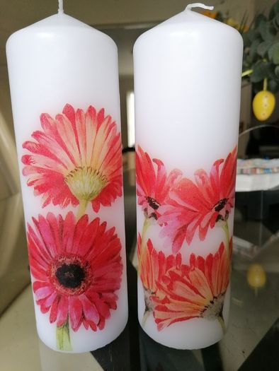 Summer birthday decorative spring red gerberas candle gift set