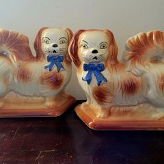 Antique Staffordshire pekingese dogs