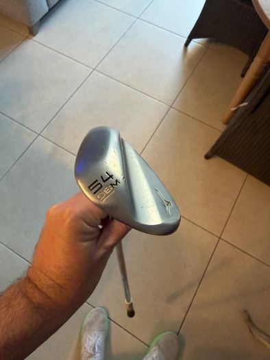 Ping 2 hybrid  and Mizuno wedge 54 degree 1.5 inch longer
