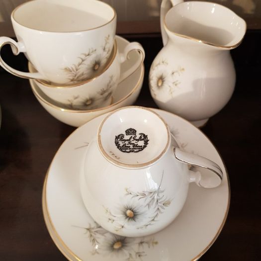 Tea service assorted items, royal grafton fine bone china