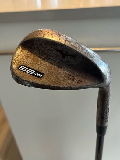 Mizuno T20 52 degree wedge