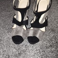 Open toed heels