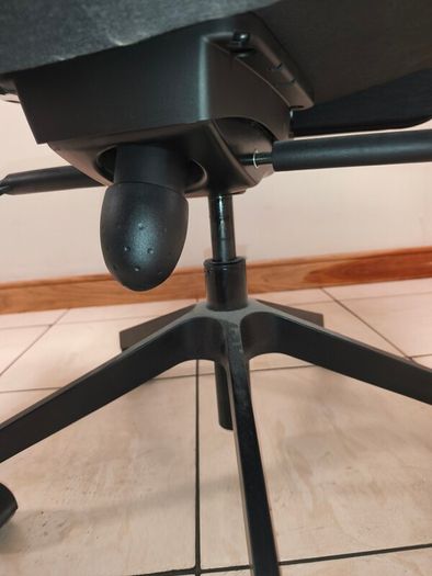 IKEA MARKUS office chair in Vissle dark grey, in good condition.