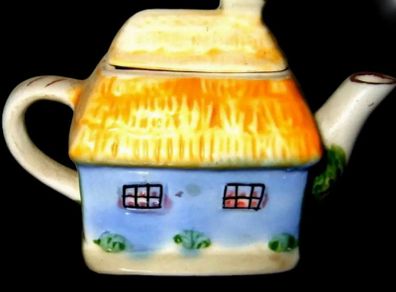 "The Cottages" Vintage Teapot Collection
