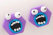 Original stud earrings