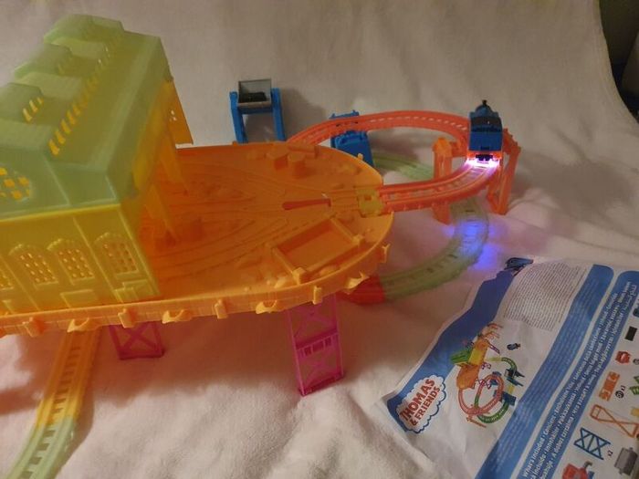 Thomas and Friends - Hyper Glow Station