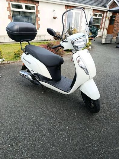 Suzuki Address 125cc 2023 8.300km