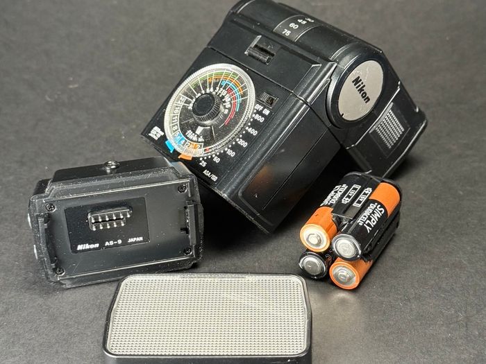 Nikon FE camera kit