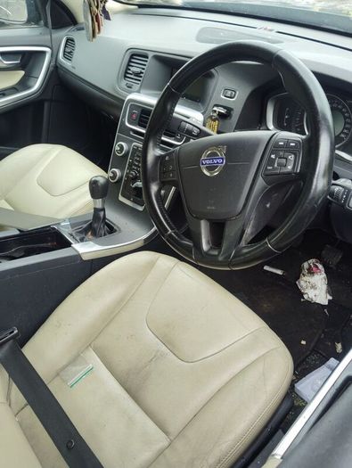 Breaking Volvo S60 2014 1.6diesel