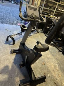 Intensa Upright Bike
