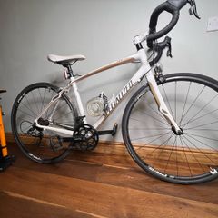 Specialized Dolce Road Bike, Floor Pump and Lock, Ready to Ride