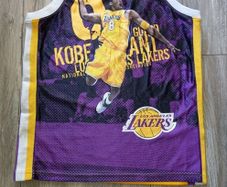 Vintage Kobe Bryant #8 LA Lakers Majestic Jersey (Youth 14/16)