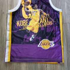 Vintage Kobe Bryant #8 LA Lakers Majestic Jersey (Youth 14/16)