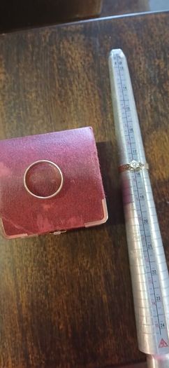 9ct wedding ring and diamond engagement ring