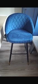 stools/chairs