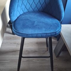 stools/chairs