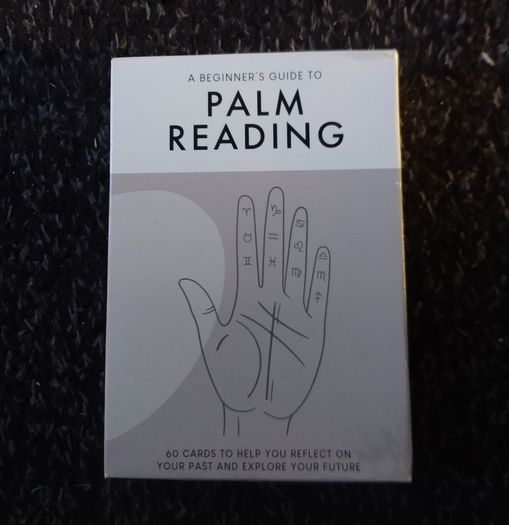 Palm Reading - A Beginner's Guide : Tarot/Oracle Cards
