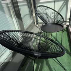 2 Garden Lounge Chairs + Round Side Table