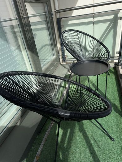 2 Garden Lounge Chairs + Round Side Table