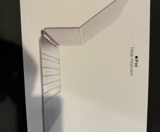 iPad Pro 13-inch (MAGIC KEYBOARD) British English WHITE Brand New Sealed 1 Year Warranty