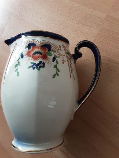 Water Jug/Vintage Sylvia Gibsons Pottery WaterJug 6" High  - Reg.No.749979