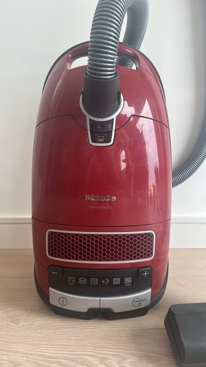 Miele Complete C3 Autumn Red