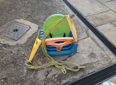 Baby swing