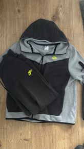 Nike Tech Fleece