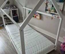 Montessori kids bed
