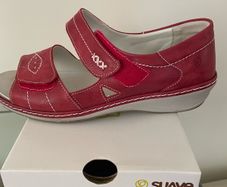 Suave red women's sandels