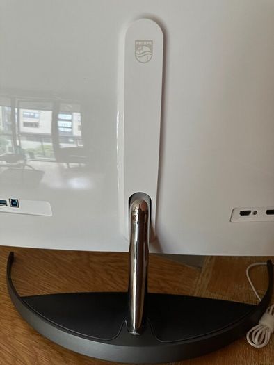 Philips 34 Curved UltraWide Monitor (3440x1440)