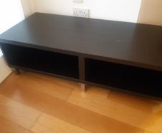 Tv bench